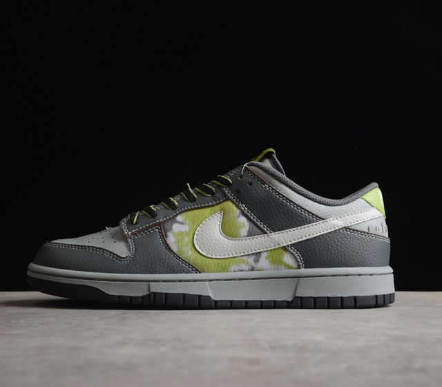 Nike SB Zoom Dunk Low 板鞋 系列经典百搭休闲运动板鞋货号 FD8775-002 尺码 36 36.5 37.5 38 38.5 39 4