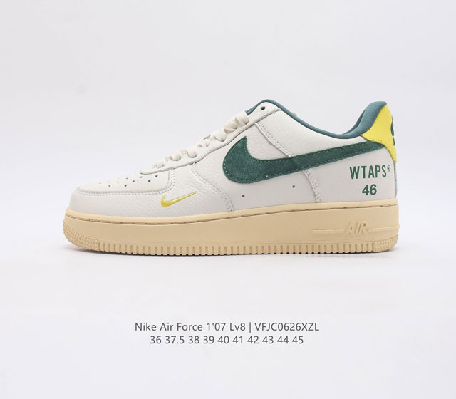 公司级耐克nike Air Force 1 Low 空军一号低帮百搭休闲运动板鞋 柔软 弹性十足的缓震性能和出色的中底设计 横跨复古与现代的外型结合 造就