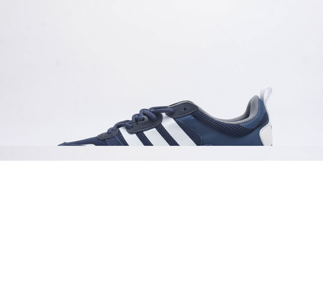 Adidas 男鞋 阿迪达斯官方三叶草 Zx 700 Hd Shoes 经典运动鞋 这款摩登经典鞋 旨在带来复古风 融合摩登设计 力求带来平衡 系带设计 网材鞋
