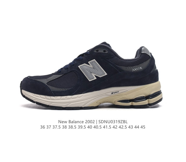 新百伦 New Balance 2002R 跑鞋 男女运动鞋厚底老爹鞋 沿袭了面世之初的经典科技 以 Encap 中底配以升级版 N-Ergy 缓震物料 鞋面则