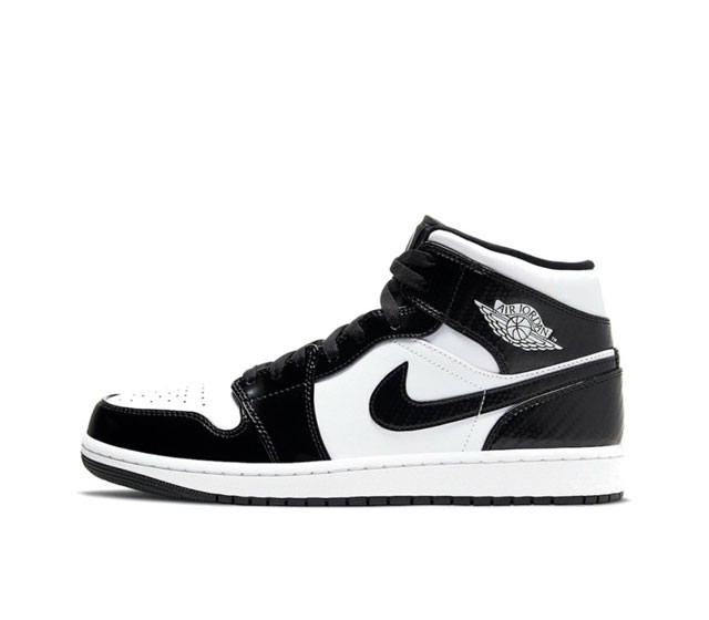 真二层耐克 Nike Air Jordan 1 Retro High Og 乔丹一代aj1 乔1 Aj1 高帮篮球鞋复刻运动鞋 皮面高帮板鞋的设计灵感源自运动夹