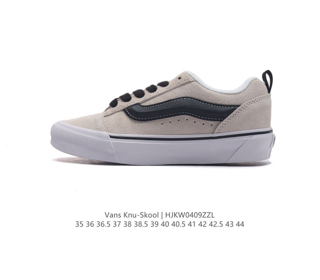 万斯 Vans Knu-Skool Vr3 Lx 面包鞋。坎普尔 茱利安系列低帮复古硫化休闲运动板鞋“肥胖版大logo”要说整个2023年最为热门的鞋型之一，